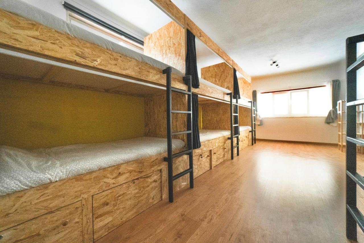 Gundi House Hostel Ericeira Luaran gambar