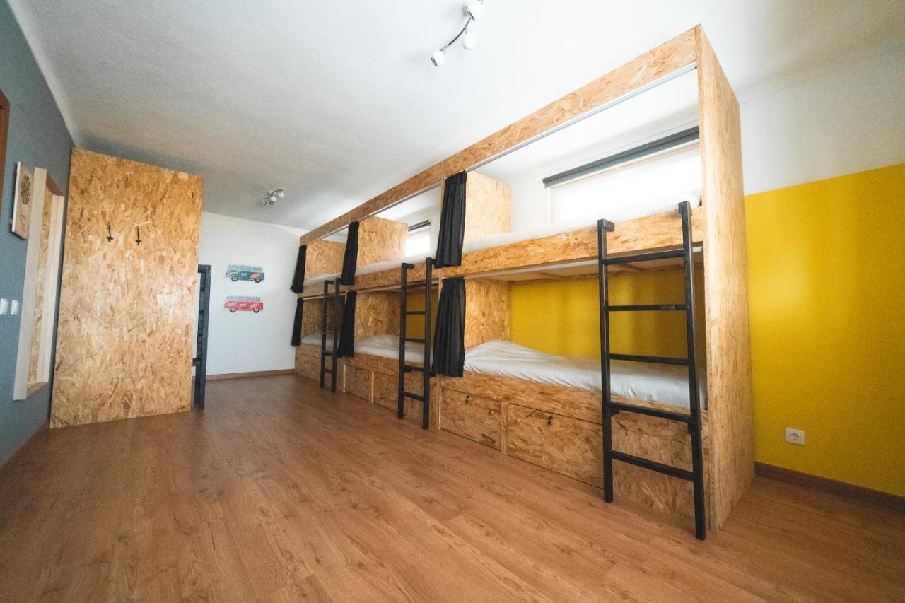 Gundi House Hostel Ericeira Luaran gambar