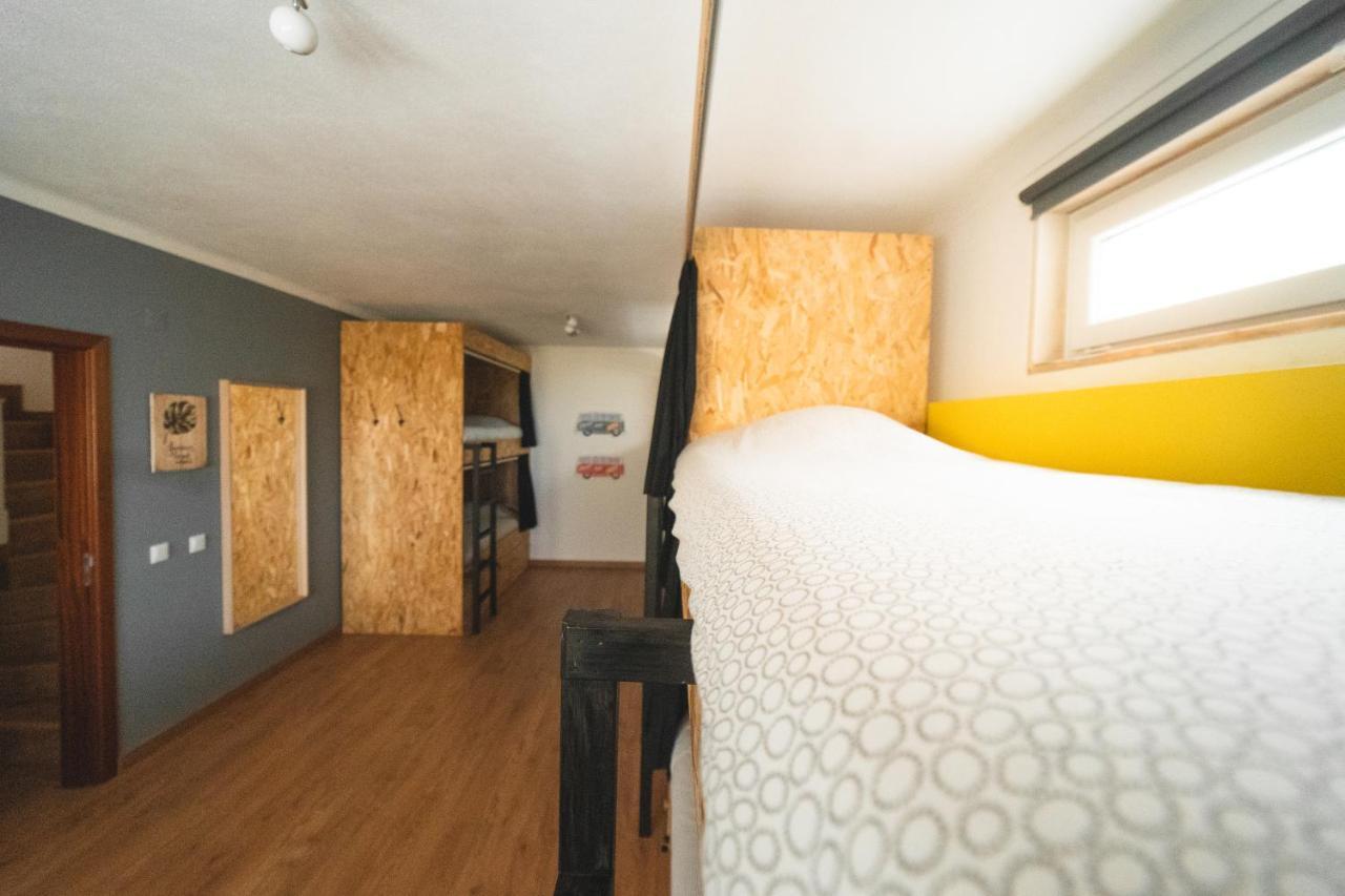 Gundi House Hostel Ericeira Luaran gambar