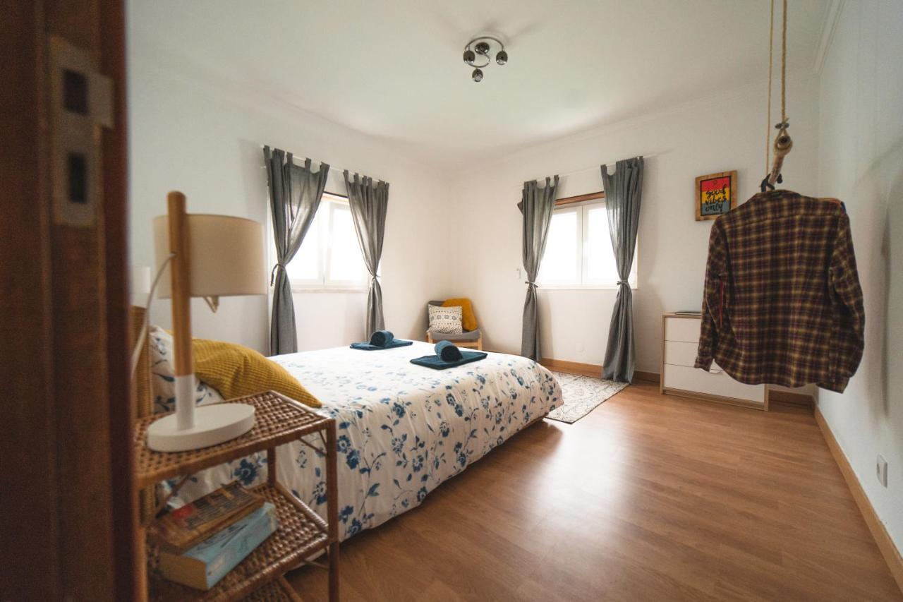 Gundi House Hostel Ericeira Luaran gambar